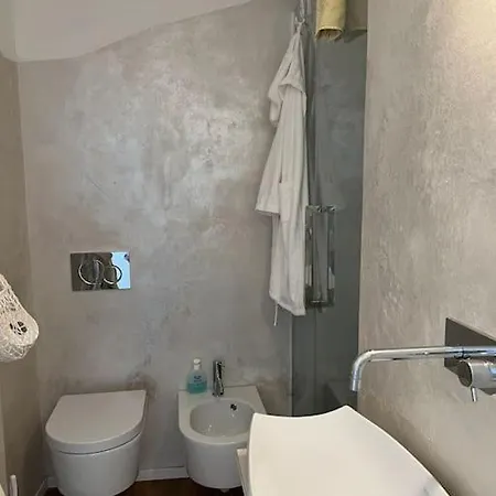 La Crocetta Di Via Romana 아파트 *